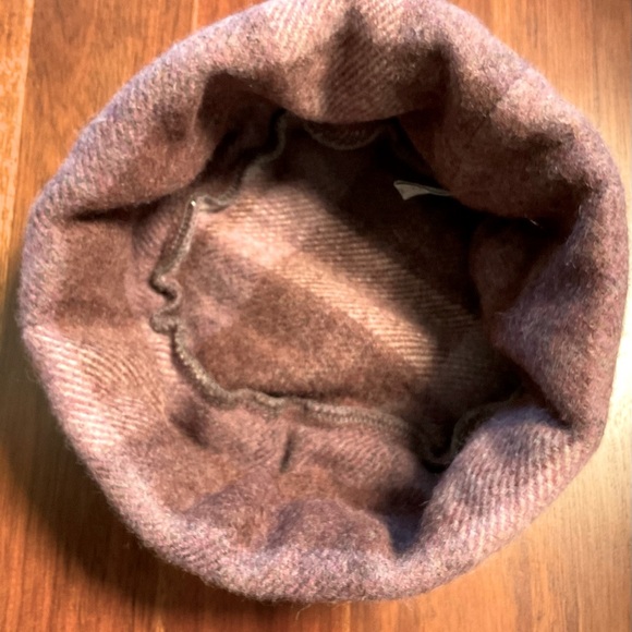 Cotswold Woollen Weavers Mauve Plaid Hat - Picture 3 of 5